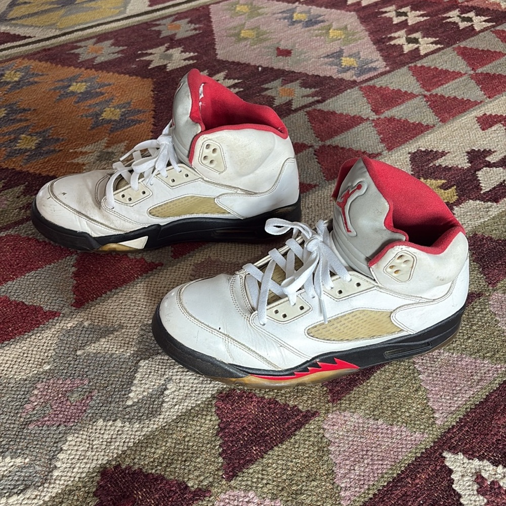 Jordan 5 - Picture 2 of 7